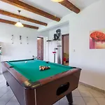 Vial Villa