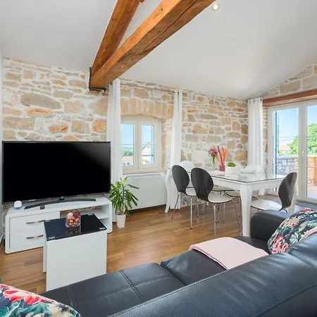 Vial Villa